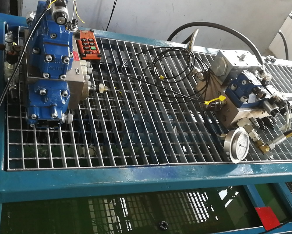 Proportional servo valve test bench